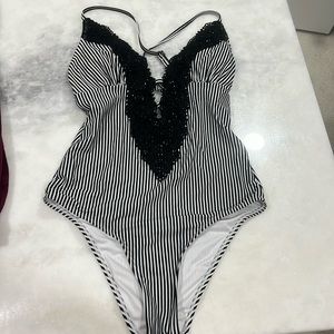 Black & white stripe one piece bathing suit, small